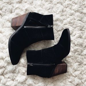 Fall Black and Brown Lucky Brand Booties *NEW*